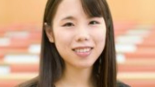 山下真由子　経歴　