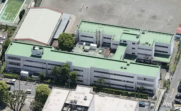 立川小学校 母親 逮捕 罪 無罪