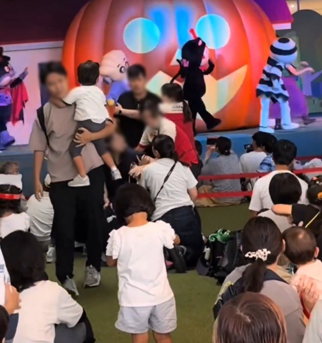 アンパンマンショー　父親　ケンカ　どっちが悪い　真相　わかりやすく